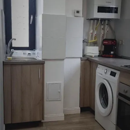 Apartament Mid アパート *