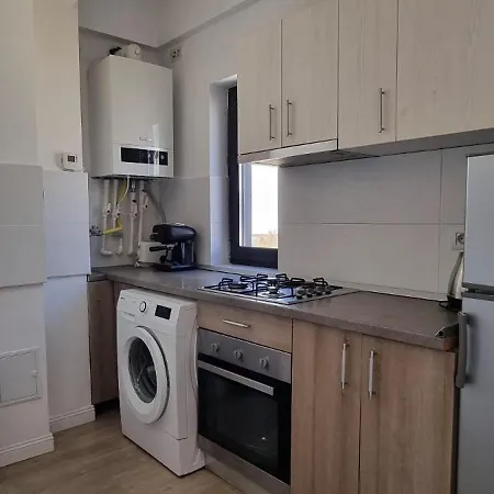 Apartament Mid アパート ナボダリ