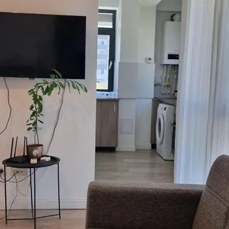 Apartament Mid アパート ナボダリ